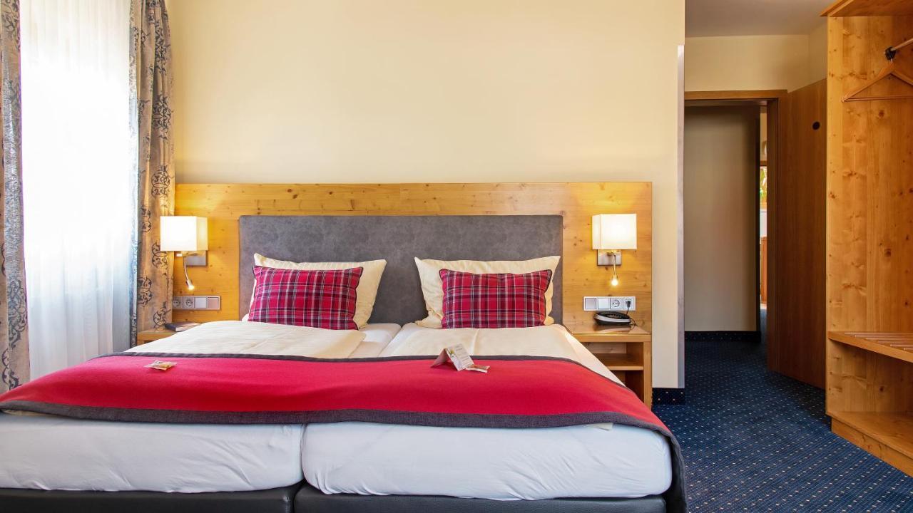 Akzent Hotel Krone Хельмштадт Экстерьер фото