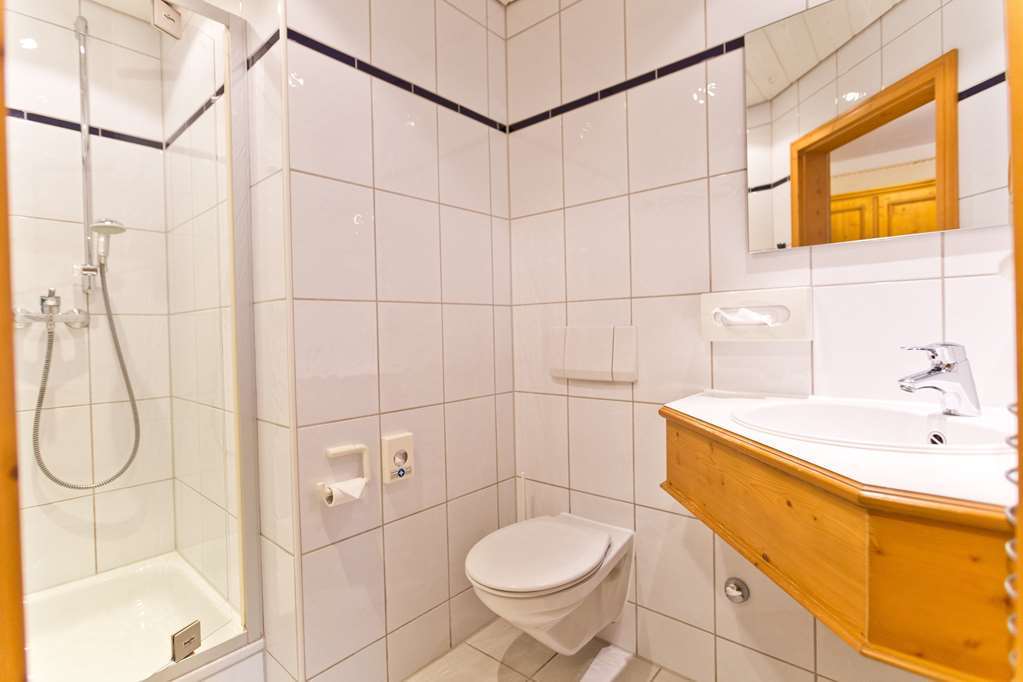 Akzent Hotel Krone Хельмштадт Экстерьер фото
